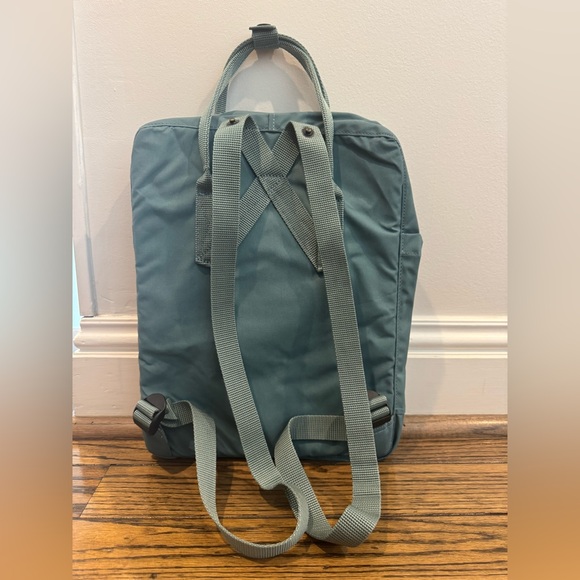 Kånken Mini Backpack Frost Green - Picture 4 of 12